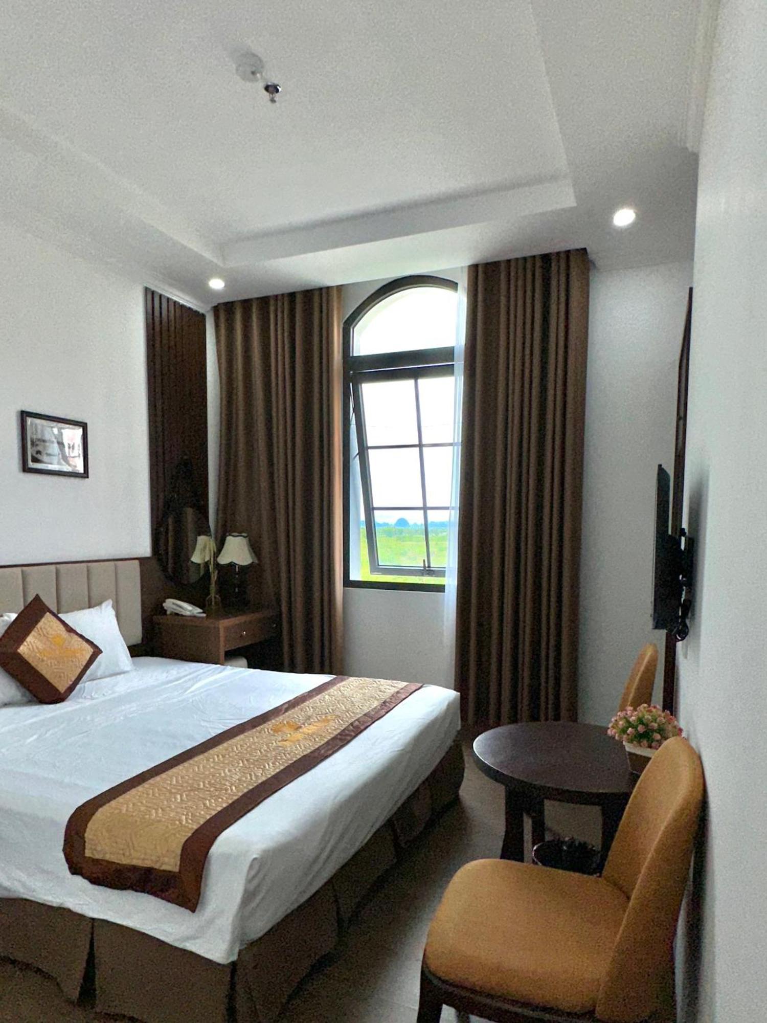 Vinh Khang Ha Long Hotel Екстериор снимка